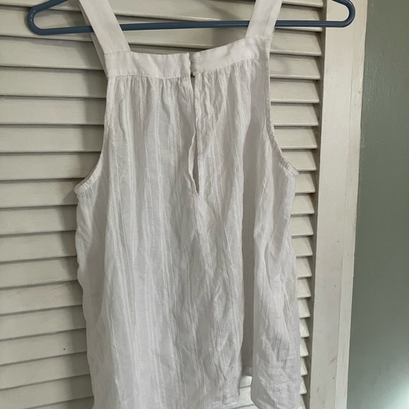BCBGeneration White Boho Tank - Picture 2 of 6